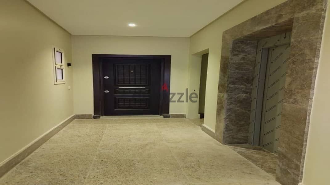For sale, fully finished apartment, 153 sqm, next to the American University AUC in the Fifth Settlement 2
