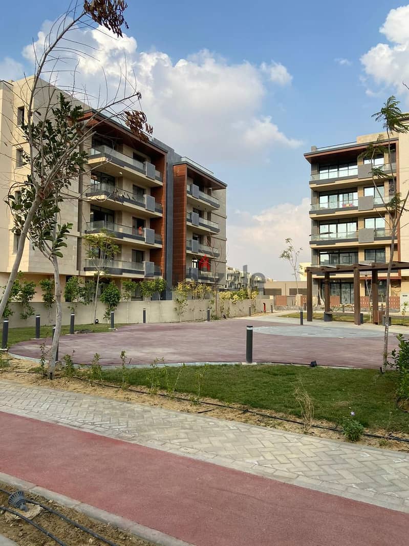 A 3-room apartment with immediate receipt for sale in the heart of the Fifth Settlement, directly in front of the American University in AZAD Company 3