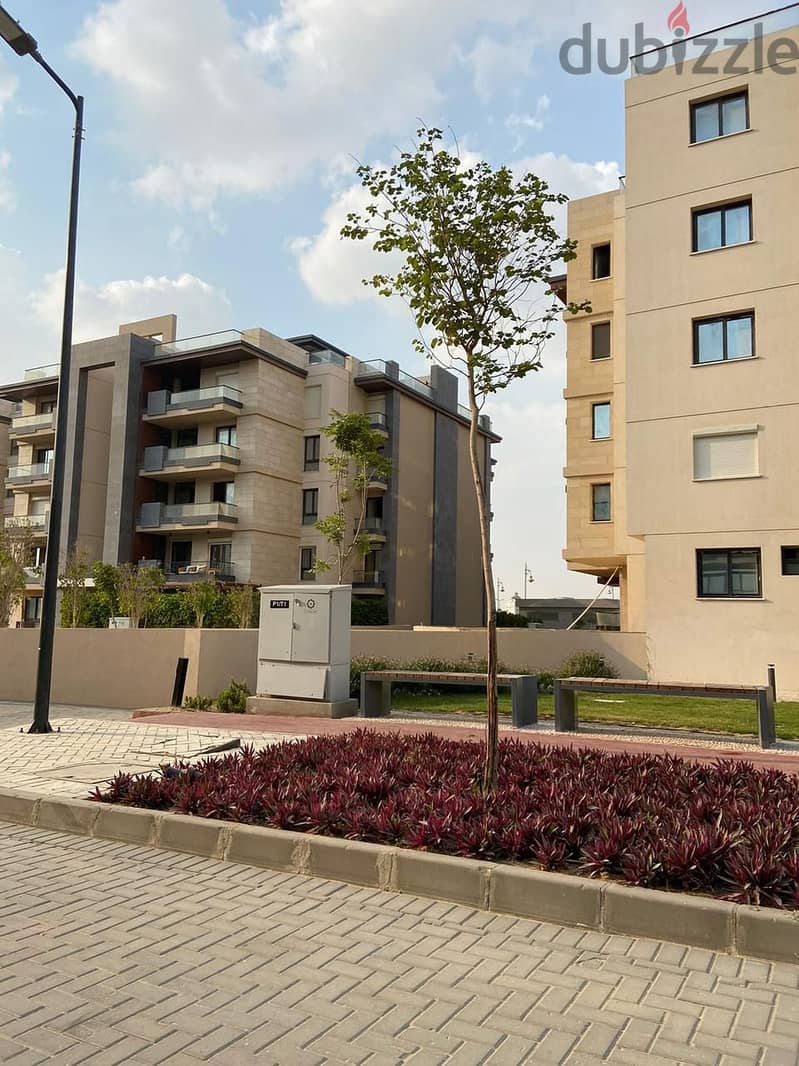 A 3-room apartment with immediate receipt for sale in the heart of the Fifth Settlement, directly in front of the American University in AZAD Company 5