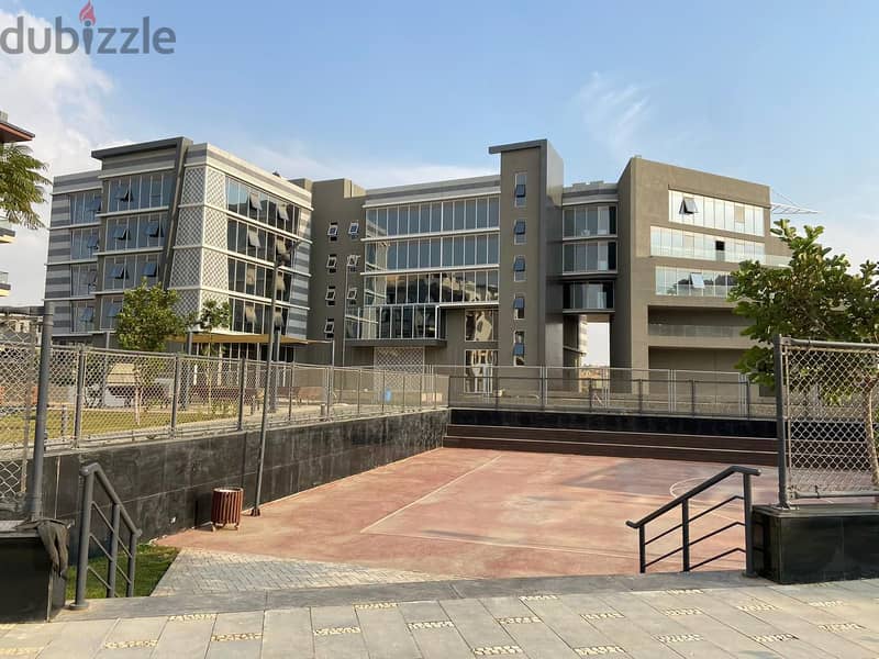 A 3-room apartment with immediate receipt for sale in the heart of the Fifth Settlement, directly in front of the American University in AZAD Company 7
