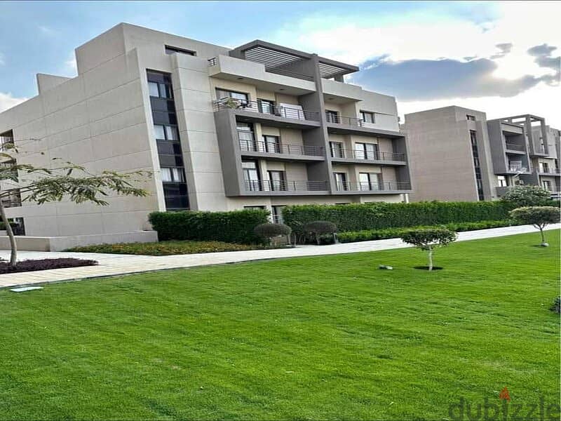 Immediate receipt, finished apartment with air conditioners for sale in the heart of the Fifth Settlement in Fifth Square Compound by Al Marasem 4