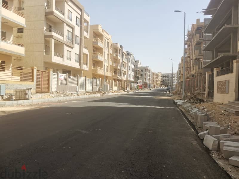 apartment 195m for sale ready to move installments available in el lotus new cairo 1