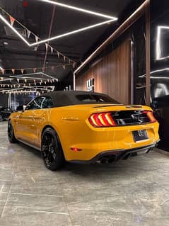 Ford Mustang GT cabrlo 2022