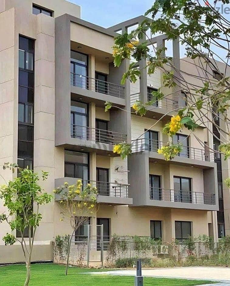 apartment for sale ready to move in new Cairo,شقه  بالتجمع بمساحة كبيره بمراسم  استلام فوري تشطيب كامل 1