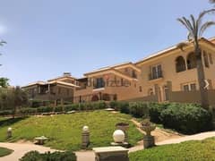 huge standalone villa with private pool in the heart of new Cairo Hyde park compound