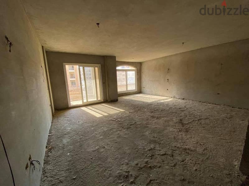 Apartment for sale stone residence compound new cairo ready to move with Garden in aliving Compound 10