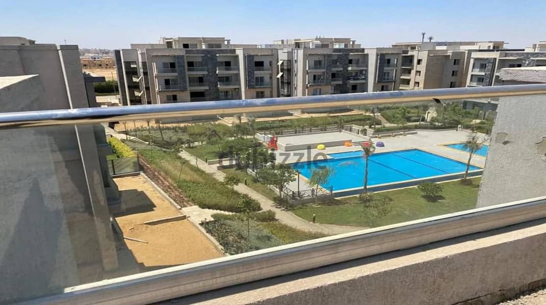 For sale, a 3-bedroom apartment with garden, 110 m, immediate receipt, in a full-service compound in the Fifth Settlement 2