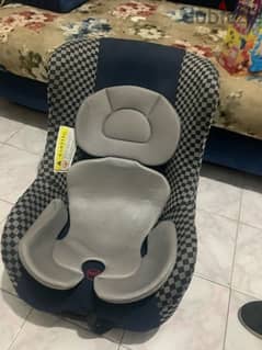 car seat/مقعد عربيه