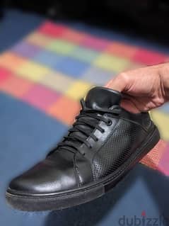 حذاء جلد أسود sneaker 0