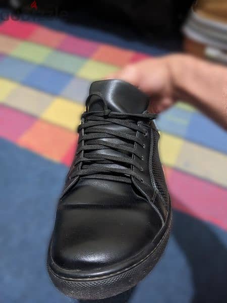 حذاء جلد أسود sneaker 1