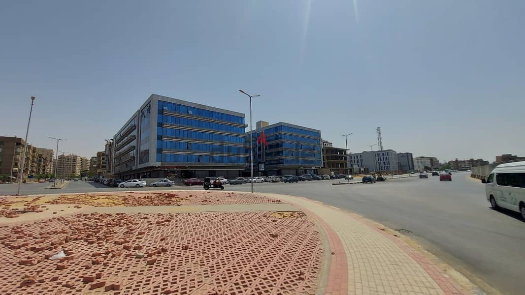 A store directly on the front of the mall for sale in Nasr City, next to Mostafa Al-Nahhas Street and Al-Ahly Club, immediate delivery and installment 10