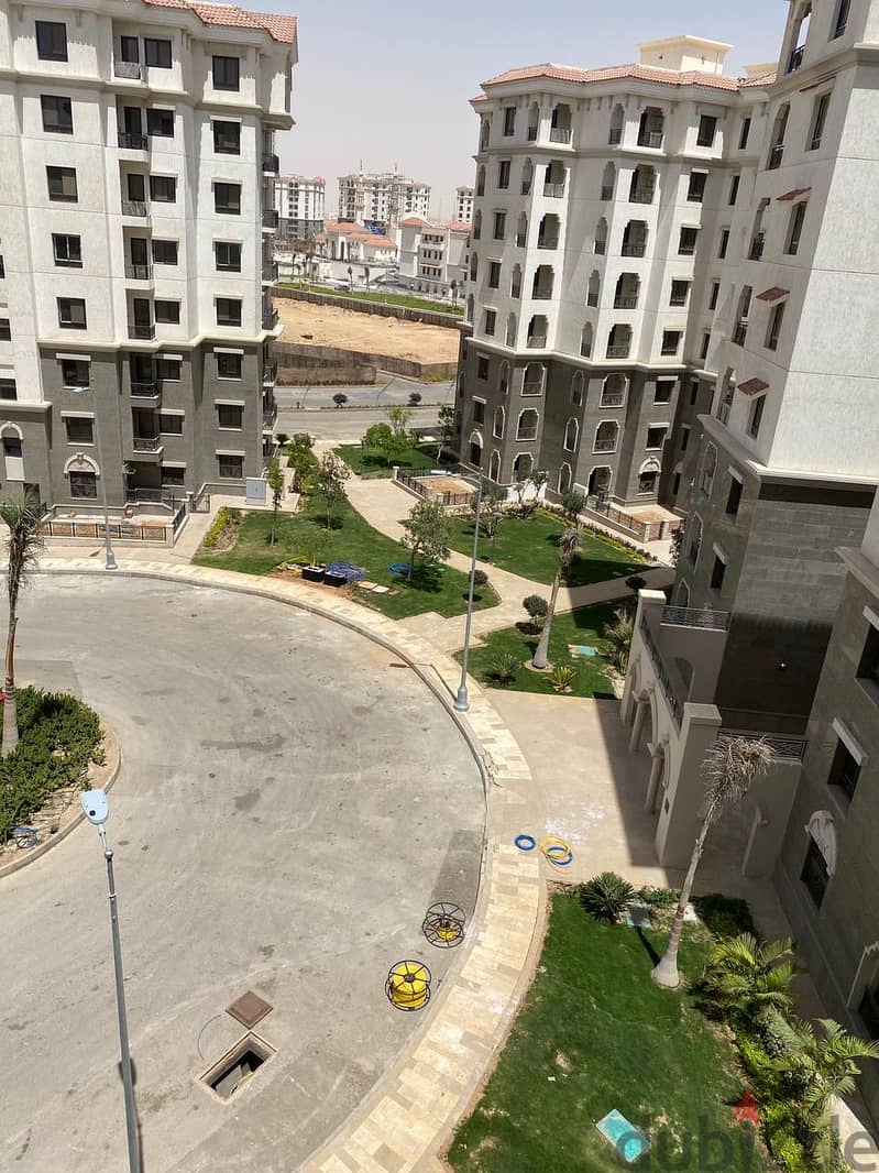 resale apartment in celia talat mostafa view green river special price 1