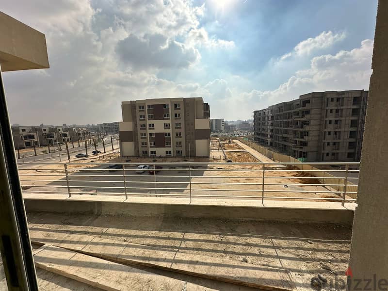شقة للبيع فى بالم هيلز181 متر القاهرة الجديدة استلام فورى 5