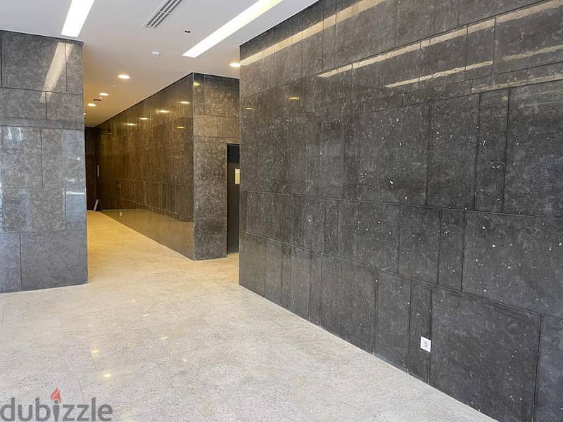 For quick sale for travel reasons, an 85-meter office in the financial district of the Administrative Capital 1