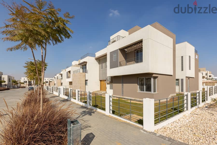 Very Unique twin house, semi-finished, 296 sqm, ready to move for sale in Palm Hills Compound, Fifth Settlement 3