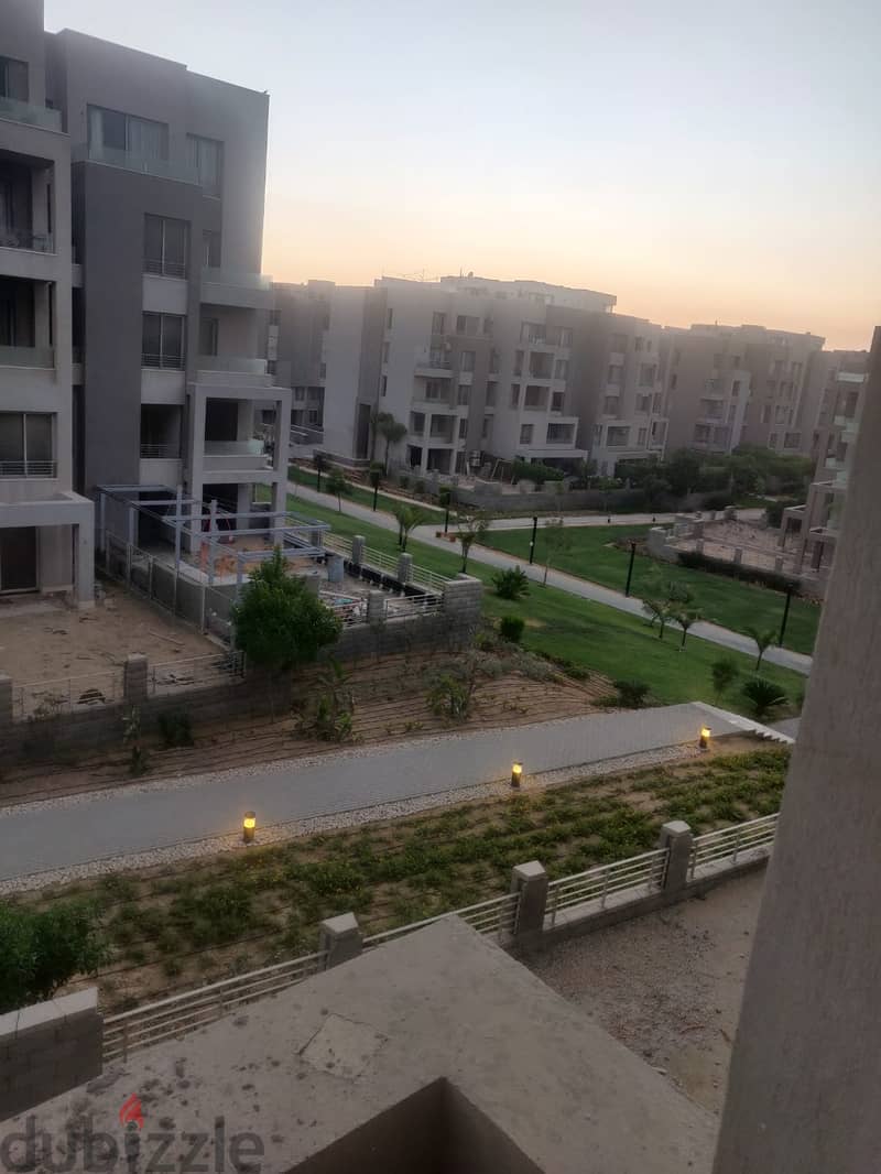 Apartment with kitchen & ACs for rent in VGK palm hills compound new Cairo fifth settlement 1
