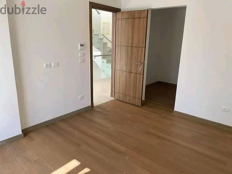 Townhouse 246 sqm for sale, immediate receipt, 3 rooms, fully finished, prime location in Fifth Settlement, New Cairo, Marasem Compound, Fifth Square 13