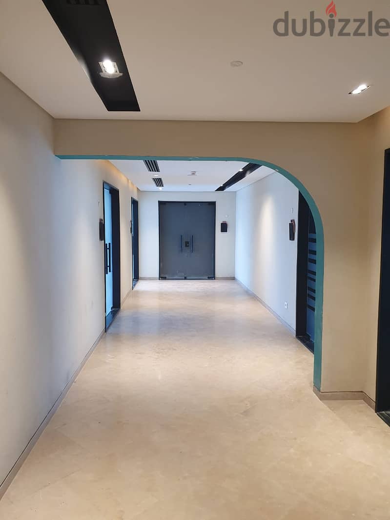 Clinic for rent fully finished + AC, at Park Street Sheikh Zayed 4