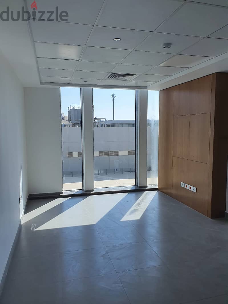 Clinic for rent fully finished + AC, at Park Street Sheikh Zayed 10