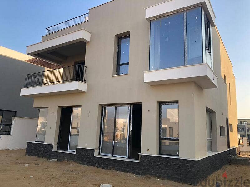 Standalone Villa 532 m with Prime location Ready to Move For Sale Cash at Villette 4