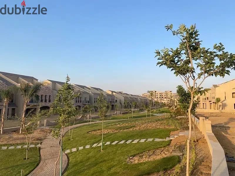 town house 265 m with garden 120m delivered , green square mostakbal city 5