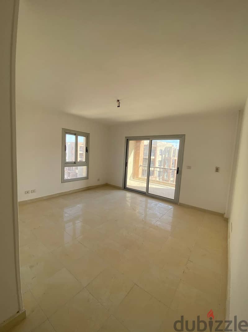Apartment for sale installments 200m ready to move in madinaty phase B8 5