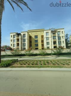 Apartments for sale in Uptown Cairo, area of 179 square meters, pampers price 0