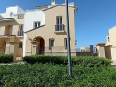 TOWN HOUSE FOR SALE IN UPTOWN CAIRO 0
