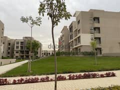 Apartment 205m fully finished with air conditioning and kitchen 3 bedrooms at the lowest price and installments till 2028 view landscape in Al Marasem 0