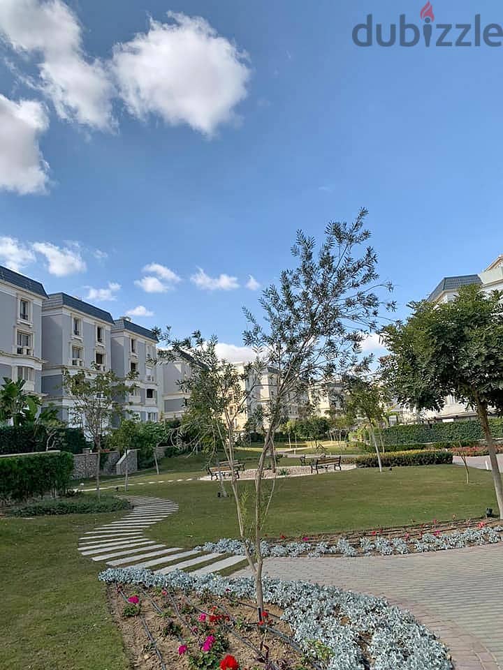 With only 15% downpayment, you immediately receive an apartment with a very special view in Mountain View Hyde Park Compound, and the rest is paid in 5