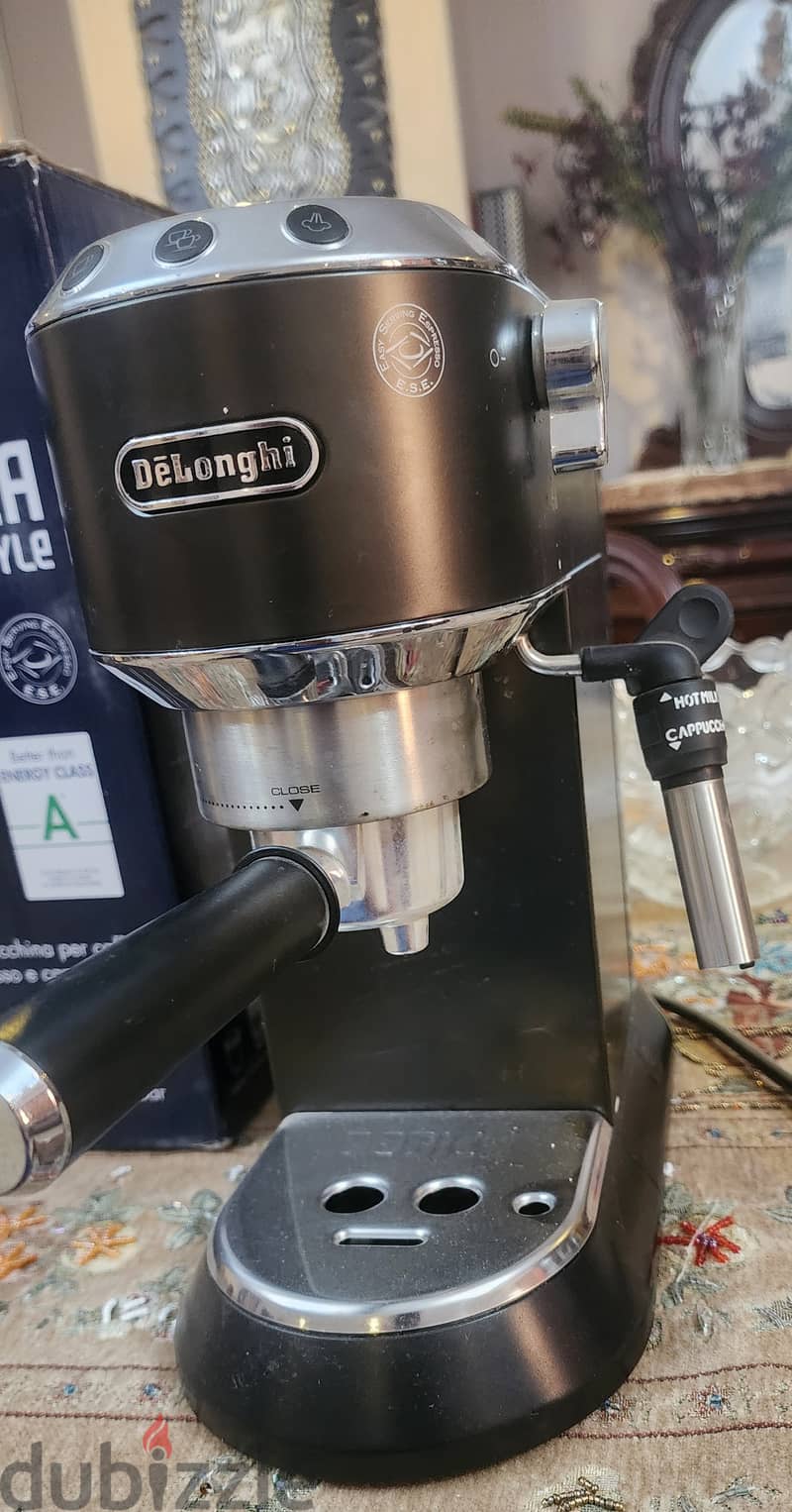 مكينة قهوة ديلونجي 1