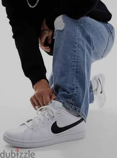 Nike women's court royale 2 sneaker size 41 black/white
