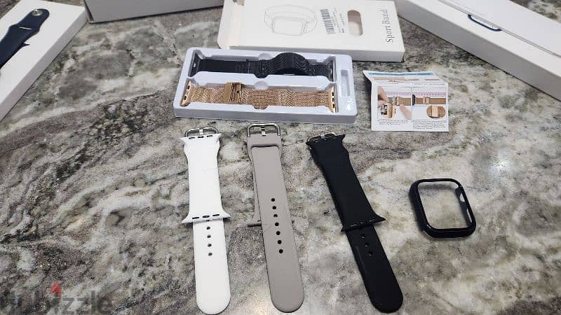 Apple watch series 7 45 mm as new   ابل وتش ٧ مفيهاش خربوش + اكسسوارات 11
