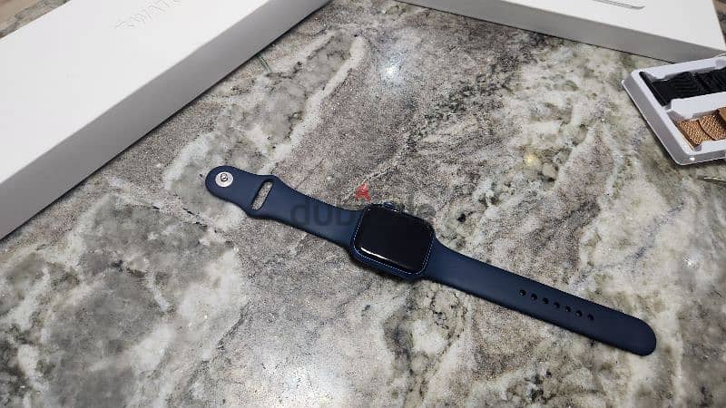 Apple watch series 7 45 mm as new   ابل وتش ٧ مفيهاش خربوش + اكسسوارات 16