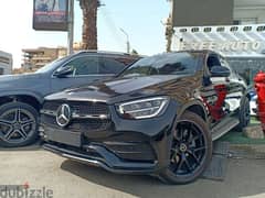 GLC 300 coupe 4Matic AMG night package fully loaded 2023