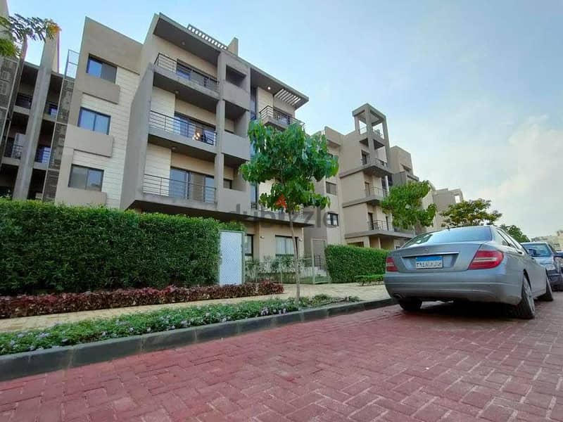 For sale apartment ready to move in new Cairo,شقه  بمساحة كبيره بمراسم التجمع استلام فوري تشطيب كامل 8