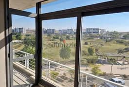 4-room duplex for sale in New Cairo, Taj City Compound, First Settlement, in front of the airport on Suez Road (225 m + roof), with a 37% discount