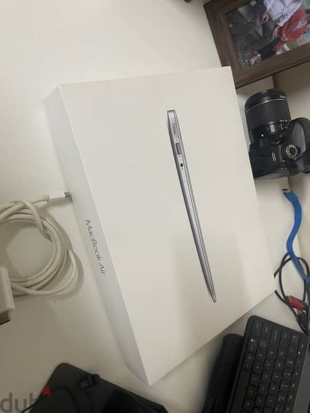 MacBook Air (13-inch, Early 2015) 9