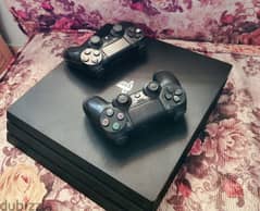 Playstation 4 pro 1TB + 2 Controller & 4 games