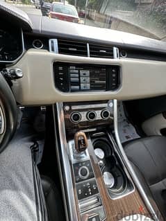 Range Rover Sport HSE 3.0 V6 loaded!