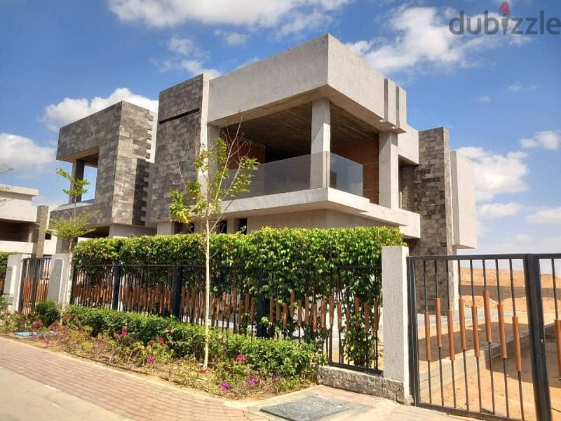 Villa for sale in Sun capital in front of the pyramids with prime location in the compound 5