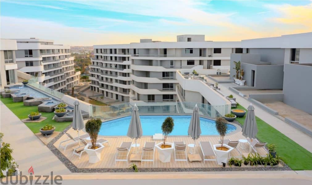 Immediately receive a 3-bed apartment with a 10% discount in Bloomfields Compound in the heart of Mostakbal City 3