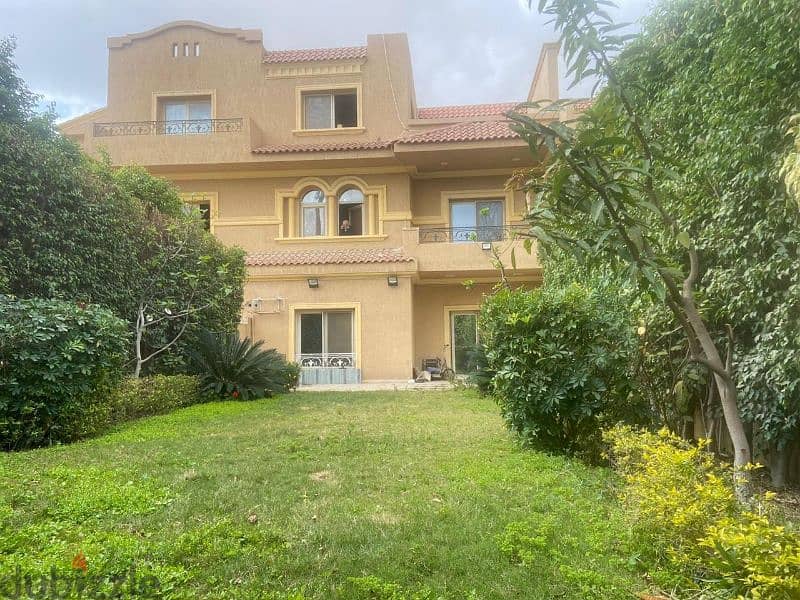 villa for sale in town house 425 m 6