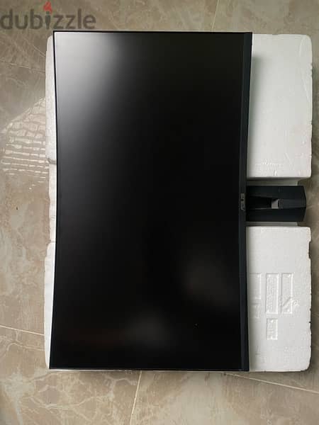 asus 27in curved monitor 165 hrtz 1ms for gaming 6
