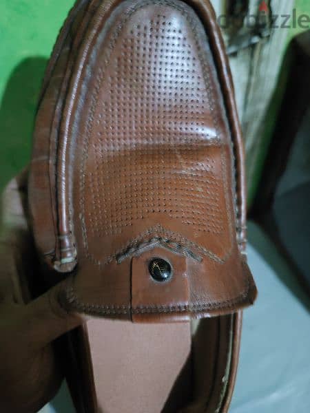 حذاءجلد طبيعي مقاس43 4