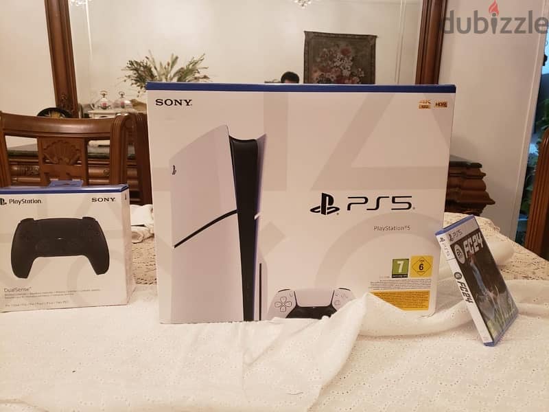 PlayStation 5 (disc edition)  +fifa 24+ 2 controller (sealed) ‏ 5