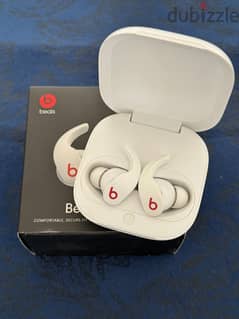 Beats Fit Pro white in Excellent condition