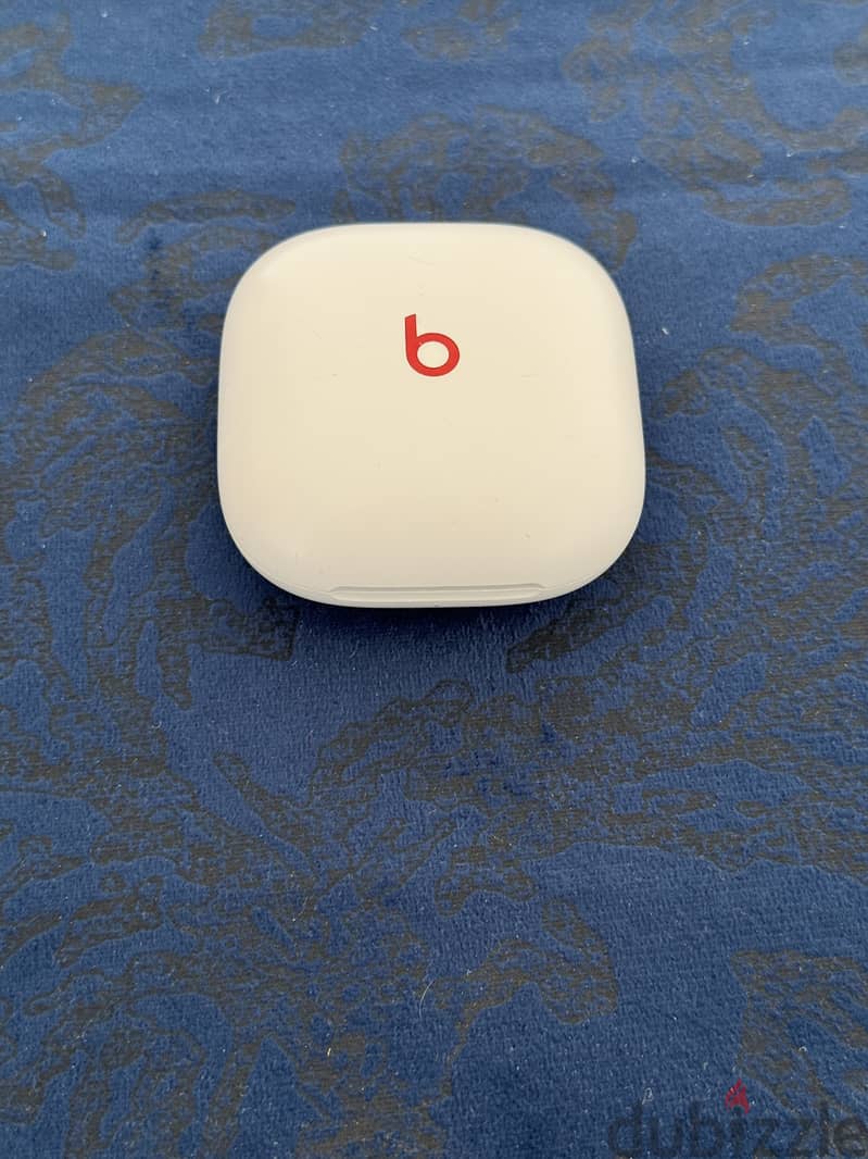 Beats Fit Pro white in Excellent condition 6