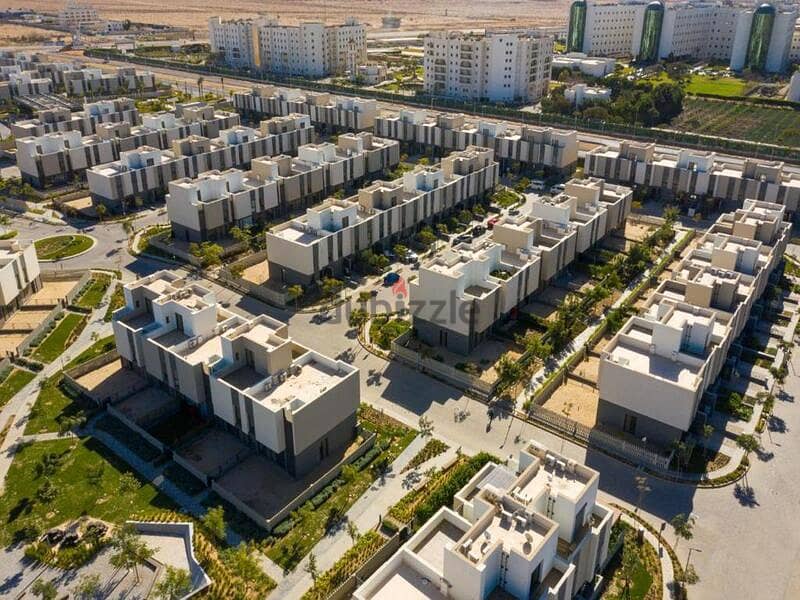 Book the launch price of a townhouse villa with a 5% down payment and equal installments in Al Burouj 2