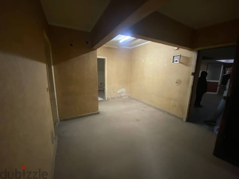 شقة 3 غرف إيجار قانون جديد في المهندسين شارع دمشق 4